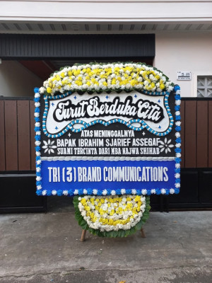 Papan Bunga Duka di Utara